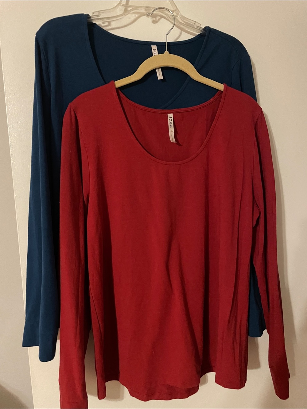 Soma Long Sleeve Scoop Neck Tops in Red and Teal Blue
